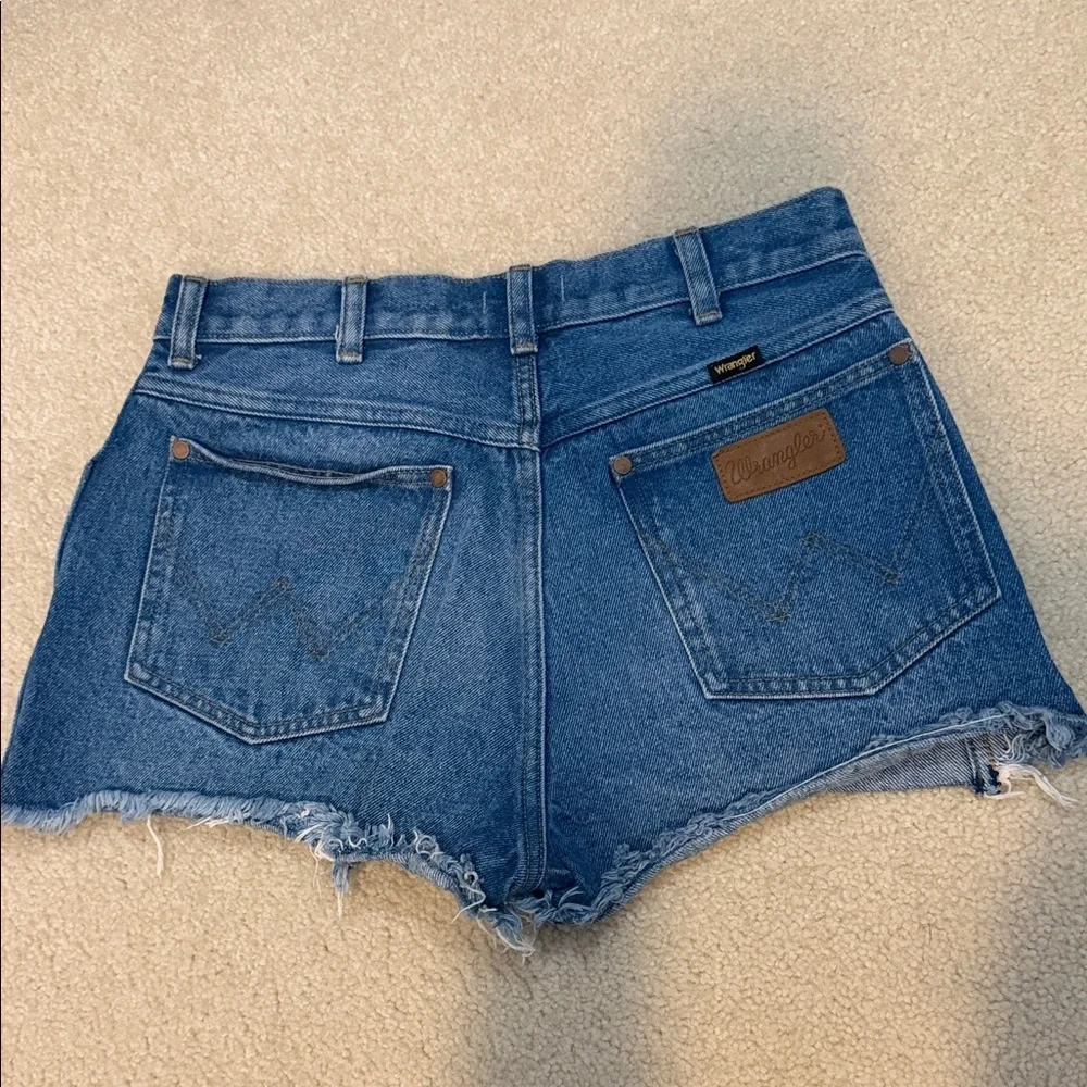 Wrangler Frayed Hem High-Rise Denim Shorts in Blue